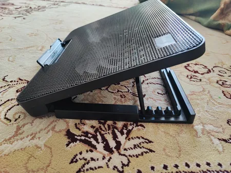 پایه خنک کننده لپ تاپ مدل N99