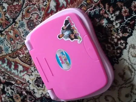 بازی آموزشی الفبا و اعداد فارسی مدل عمو فردوس