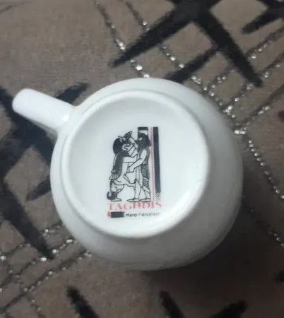 ست فنجان و نعلبکی 12 پارچه شرکت صنایع چینی تقدیس مدل RL60