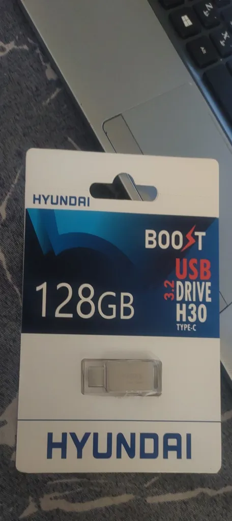 فلش مموری هیوندای مدل H30 3.2 ظرفیت 128 گیگابایت با رابط USB 3.2