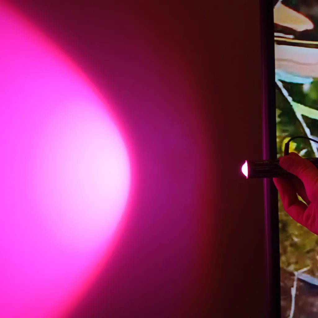 لامپ رشد گیاه 5 وات لایت ویژن مدل hp1-5w سری تک شاخه