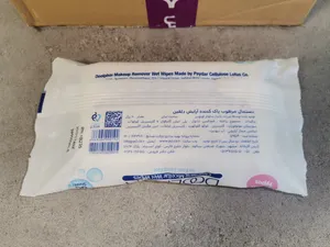 تجریه خرید دستمال مرطوب پاک کننده آرایش دلفین مدل 001 بسته 60 عددی