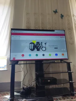 تلویزیون ال ای دی هوشمند دوو مدل DSL-50SU1700 سایز 50 اینچ