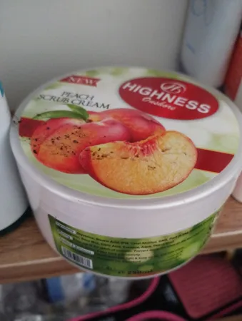 اسکراب لایه بردار پوست انشور هاینس مدل Peach حجم 250 میلی لیتر