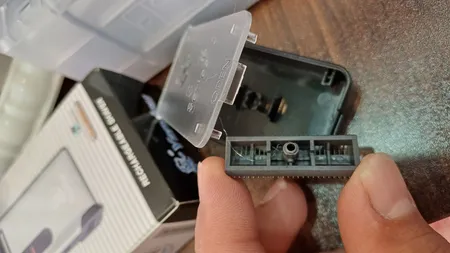 ماشین اصلاح موی صورت یاندو مدل Sv-w301u به همراه تیغه و توری یدک