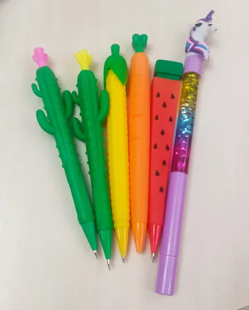 مداد نوکی 0.5 میلی متری طرح میوه ها کد 01 مجموعه 3 عددی