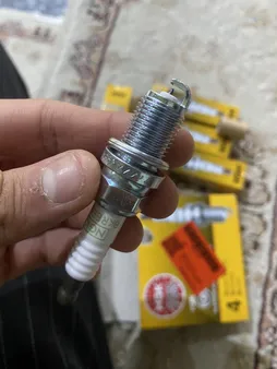 شمع خودرو ان جی کی مدل سوزنی پایه کوتاه کد BKR6EGP 7092 بسته 4 عددی