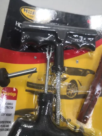 کیت پنچری تیوبلس مدل دسته پلاستیکی همراه با آچار والف