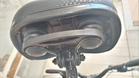 زین دوچرخه کد 1061