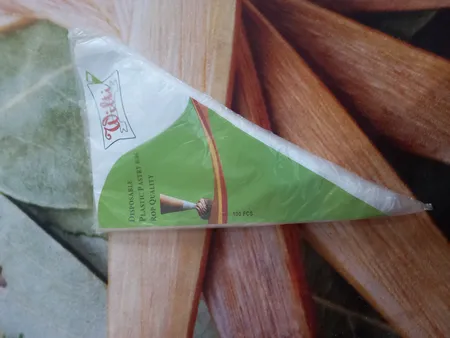 قیف خامه زن یکبار مصرف ویلتی مدل dpr100 بسته 100 عددی