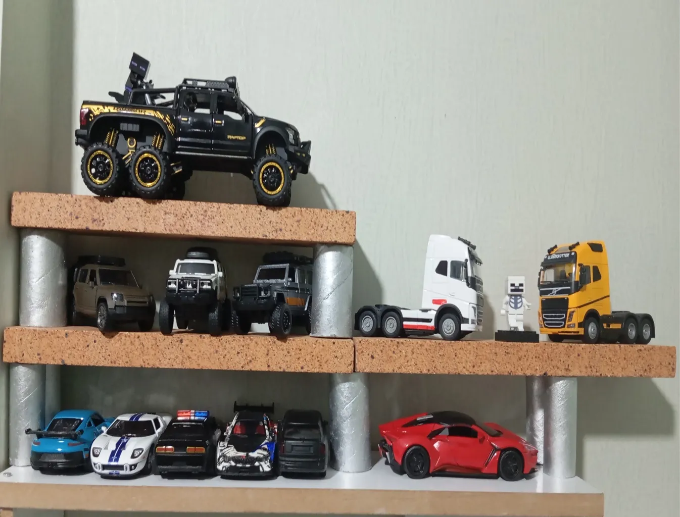 ماشین بازی مدل FORD RAPTOR-F150 فلزی