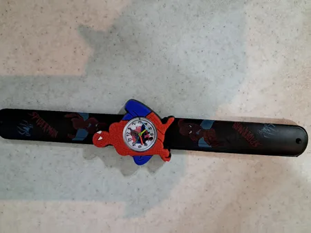 ساعت مچی عقربه ای بچگانه مدل مرد عنکبوتی