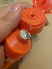 تجریه خرید کرم ضد آفتاب رنگی آردن سان، SPF 30، مدل Light Beige، مناسب انواع پوست با تنالیته روشن و حجم 50 میلی‌لیتر، ضد آب، محافظت‌کننده در برابر اشعه‌های UVA و UVB، ضد لک، دارای فرمولاسیون ویتامین‌های C و E، با ماندگاری 2 ساعته