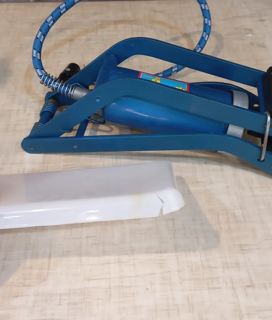 تلمبه پایی پادبا مدل C54