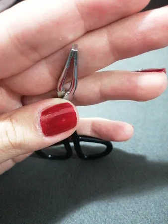 موچین ابرو مدل EBS