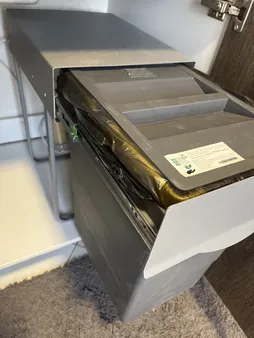 سطل زباله کابینتی مدل پلاتین