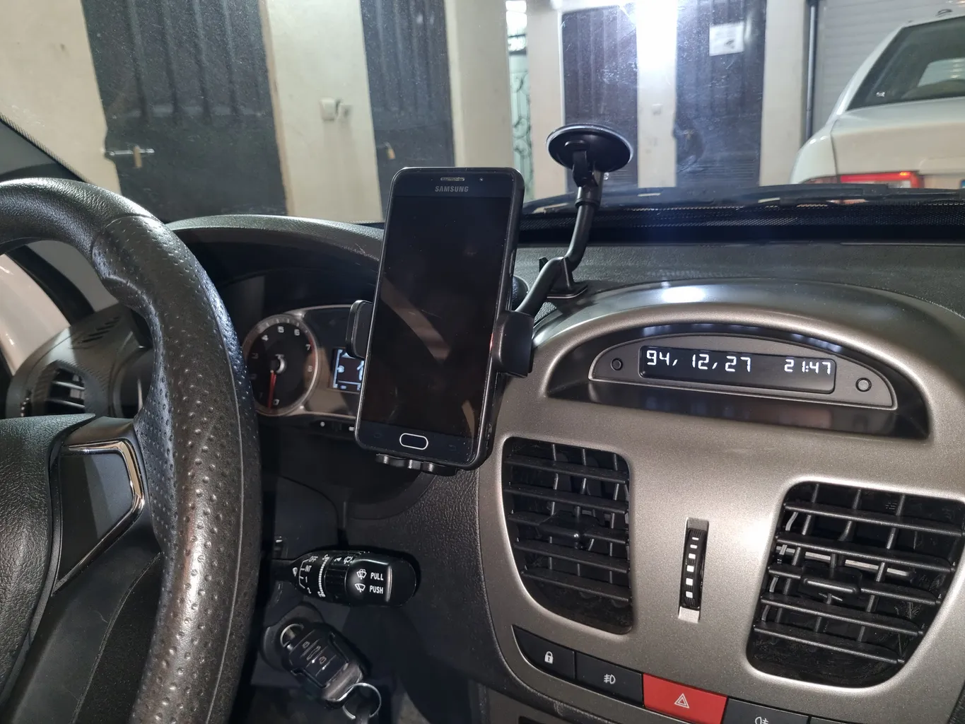 نگهدارنده گوشی موبایل تسکو مدل THL 1214