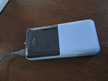 پاوربانک ریمکس مدل RPP-623 ظرفیت 20000 میلی آمپر ساعت