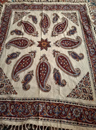 سفره قلمکار دن هوم طرح بته جقه