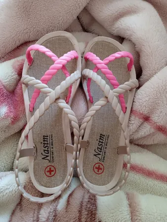 صندل رکابدار زنانه نسیم مدل هلن کد 2085