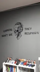 استیکر وی وین آرت طرح Gamers Respwan کد S25