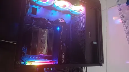 منبع تغذیه کامپیوتر فاطر مدل TX850M