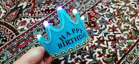 تاج تولد مدل HBD چراغدار