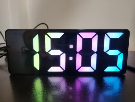 ساعت رومیزی دیجیتال مدل صفحه رنگی کد GH0725D