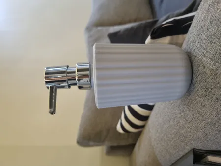 مخزن مایع دستشویی همارا مدل 005