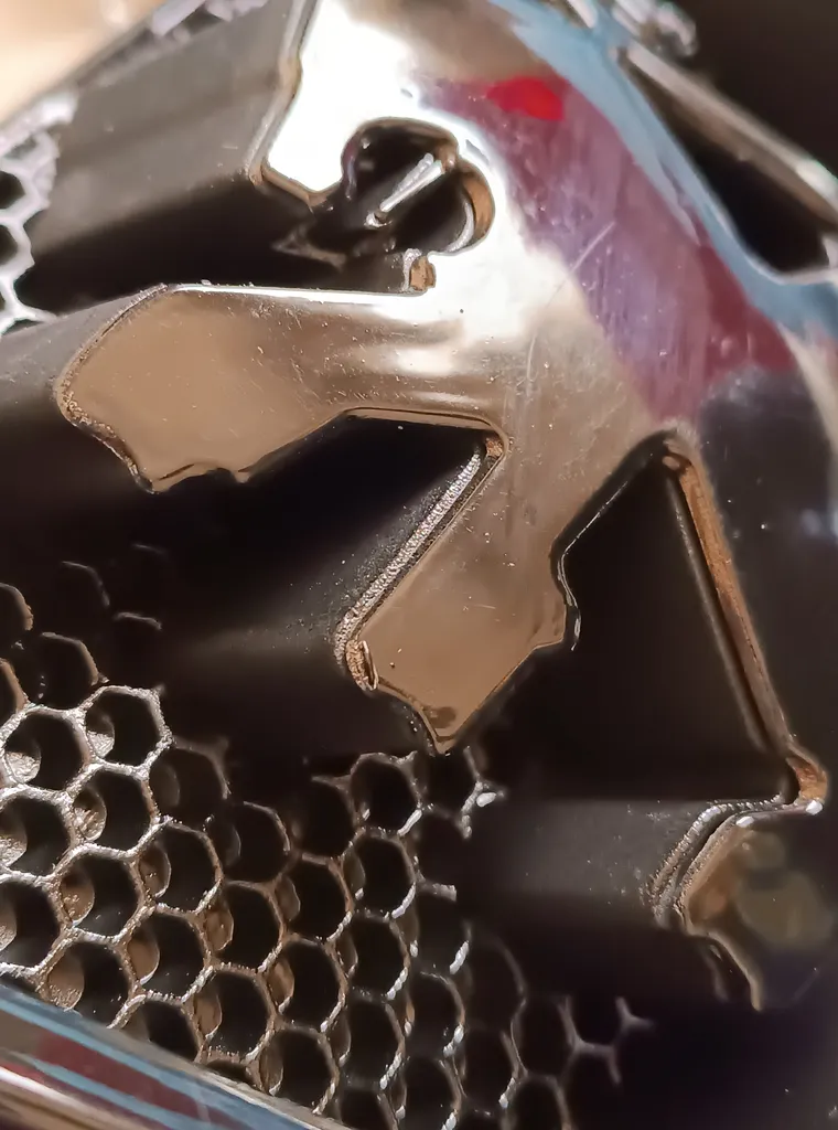 آرم خودرو طرح پژو 206 مدل 2105003