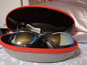 تجریه خرید عینک شنا مدل 885