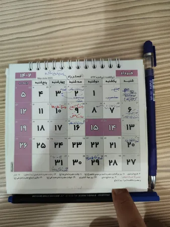 تقویم رومیزی سال 1405 مستر راد مدل تاریخ نگار کد 3034
