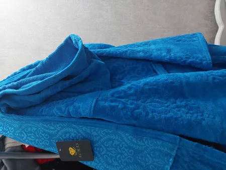 حوله پالتویی الماس طرح کریستال کد K-110 سایز 135 سانتی متر