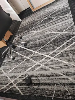 فرش ماشینی ساوین کد 4083 زمینه مشکی