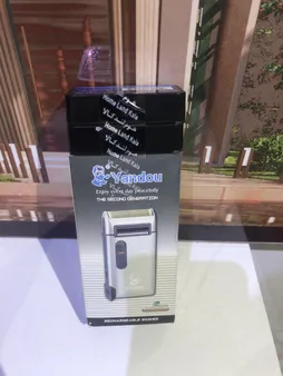 ماشین اصلاح موی صورت یاندو مدل Sv-w301u به همراه تیغه و توری یدک