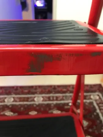 نردبان 4 پله قائم مدل 002