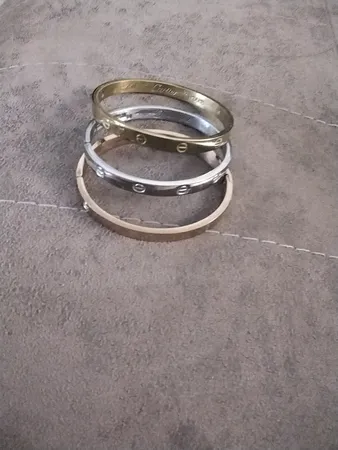 دستبند زنانه مدل بیضی مجموعه 3 عددی