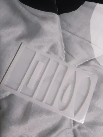 قالب رزین مدل گیره مو طرح کلاسیک کد SIM1