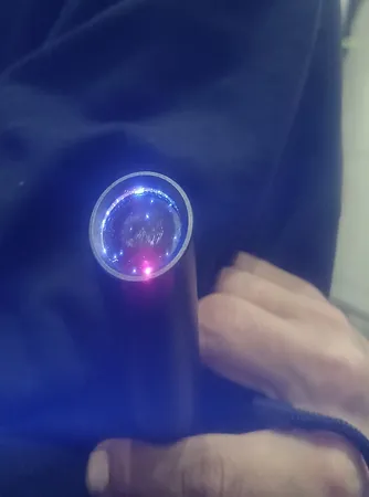 چراغ قوه دستی مدل UV 365nm filter