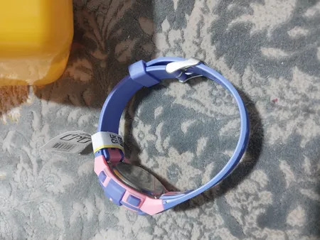 ساعت مچی دیجیتال بچگانه کیو اند کیو مدل M185J005Y