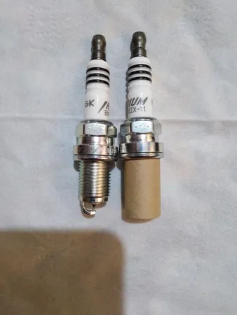 شمع خودرو ان جی کی مدل BKR6EIX-11