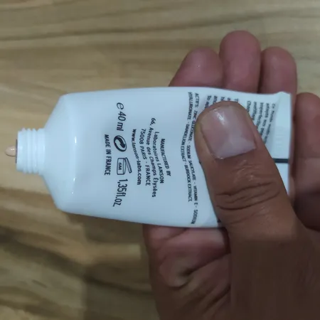 کرم ضد آفتاب رنگی لانسون SPF 50 مدل مولتی اکشن مناسب انواع پوست چرب و مختلط حجم 40 میلی لیتر