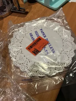 کاغذ شیرینی پزی طرح گیپور مدل DOYLEYS بسته 100 عددی