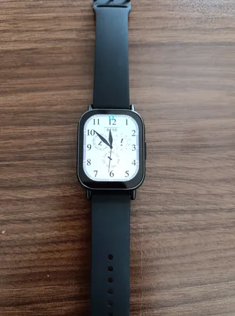 ساعت هوشمند شیائومی مدل Redmi Watch 5 Lite دارای قابلیت های قابلیت مکالمه از طریق بلوتوث بند سیلیکون