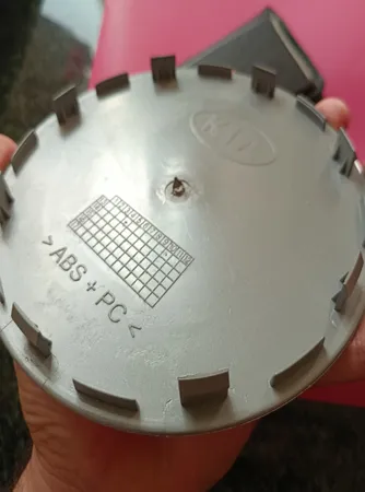 کاپ رینگ خودرو مدل سکه ای کد safa seke1 مناسب برای پراید 141 بسته دو عددی