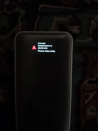 پاوربانک 30 وات انکر مدل A1256 ظرفیت 10000 میلی آمپر ساعت