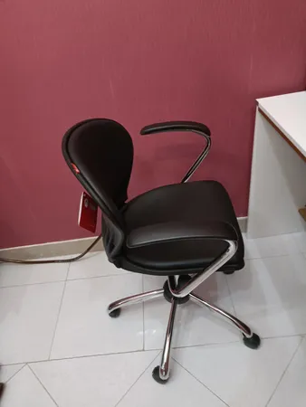 صندلی اداری نیلپر مدل OCT 415o