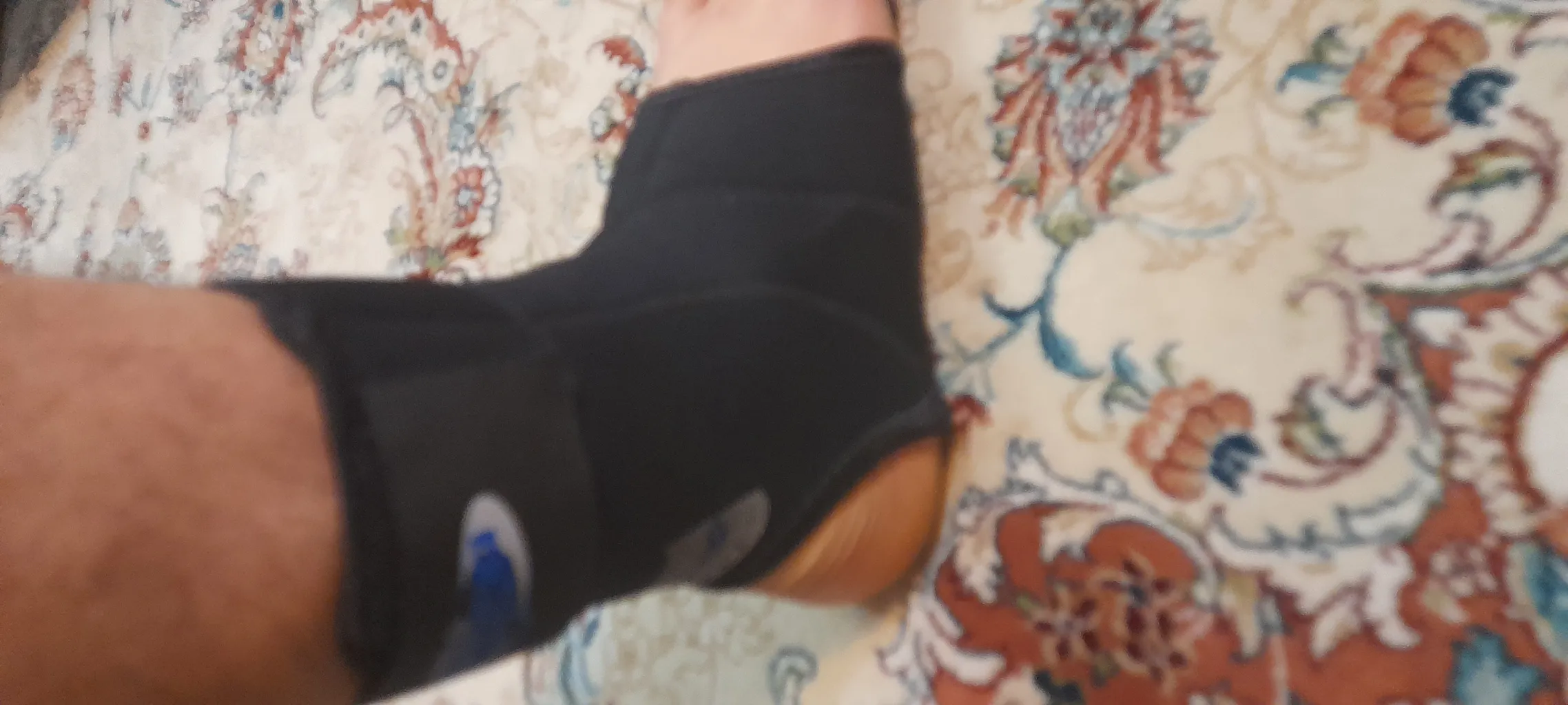 قوزک بند کامارومد مدل Magnetic-med