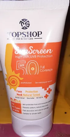 کرم ضد آفتاب بی رنگ تاپ شاپ مدل  SPF 50 مناسب انواع پوست حجم 50 میلی لیتر