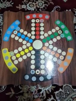 بازی فکری مدل منچ و مارپله کد G1